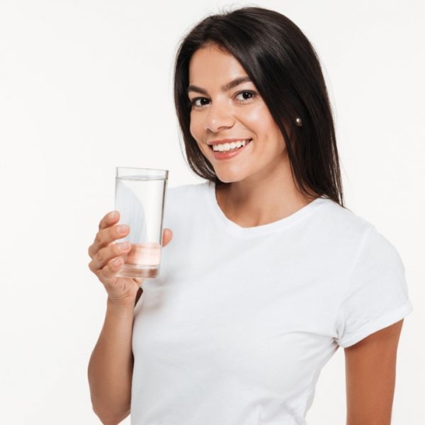 drinking healthy water